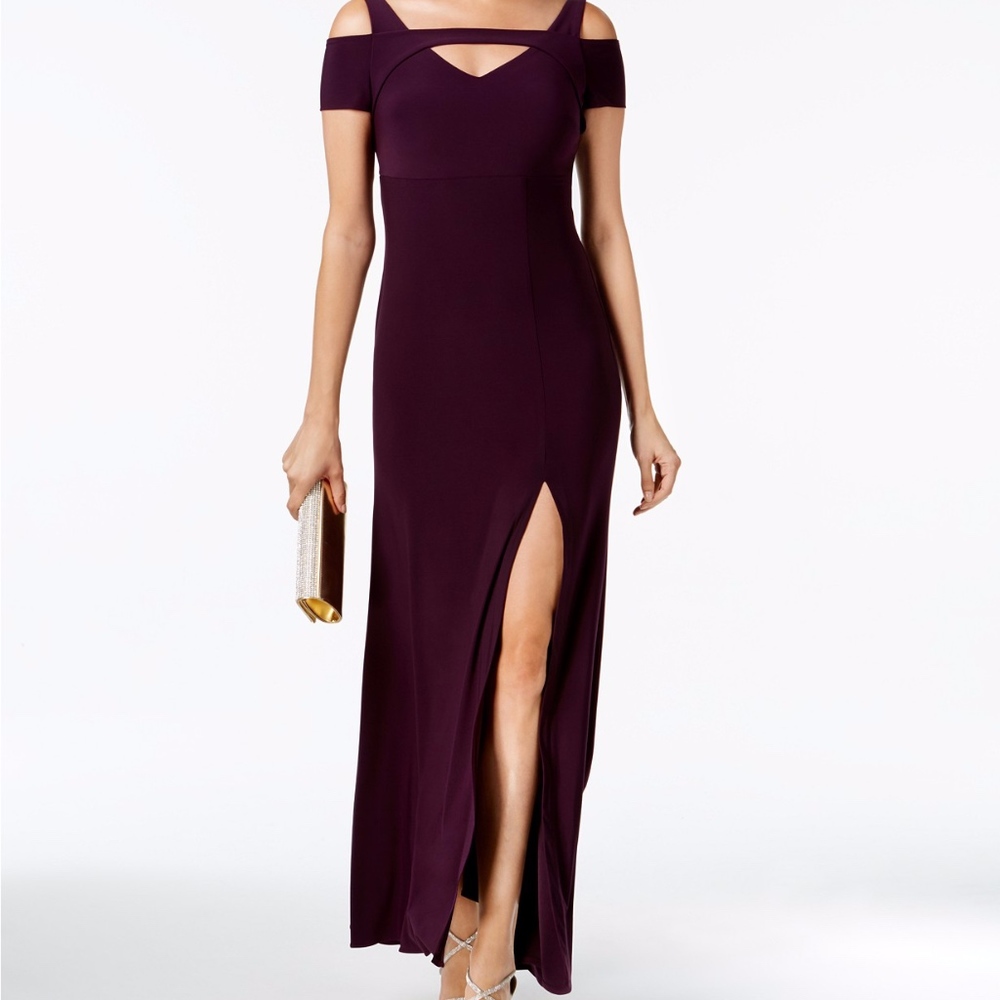 Sleek Plum Cold-Shoulder Maxi Dress with Front Slit